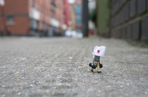 Tiny Hand Painted Figures by Slinkachu Tiny Hand Painted Figures by Slinkachu
