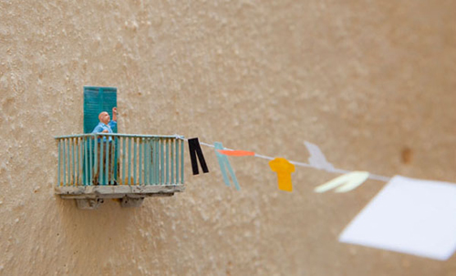 Tiny Hand Painted Figures by Slinkachu Tiny Hand Painted Figures by Slinkachu