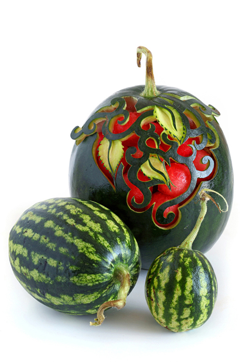 Distinctive Food Carvings by Ilian Iliev