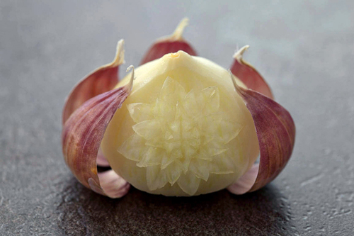 Distinctive Food Carvings by Ilian Iliev