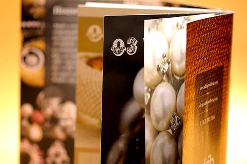 8 Fresh Examples of Creative Print Brochure Design Inspiration