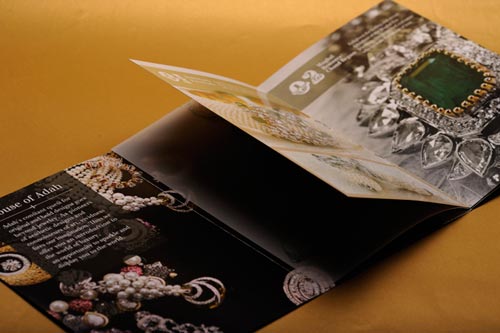 8 Fresh Examples of Creative Print Brochure Design Inspiration