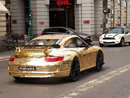 Man Builds Porsche Out of Cardboard